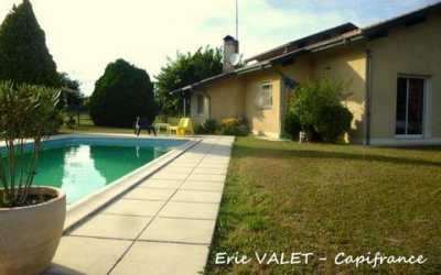 Home For Sale in Dax, France