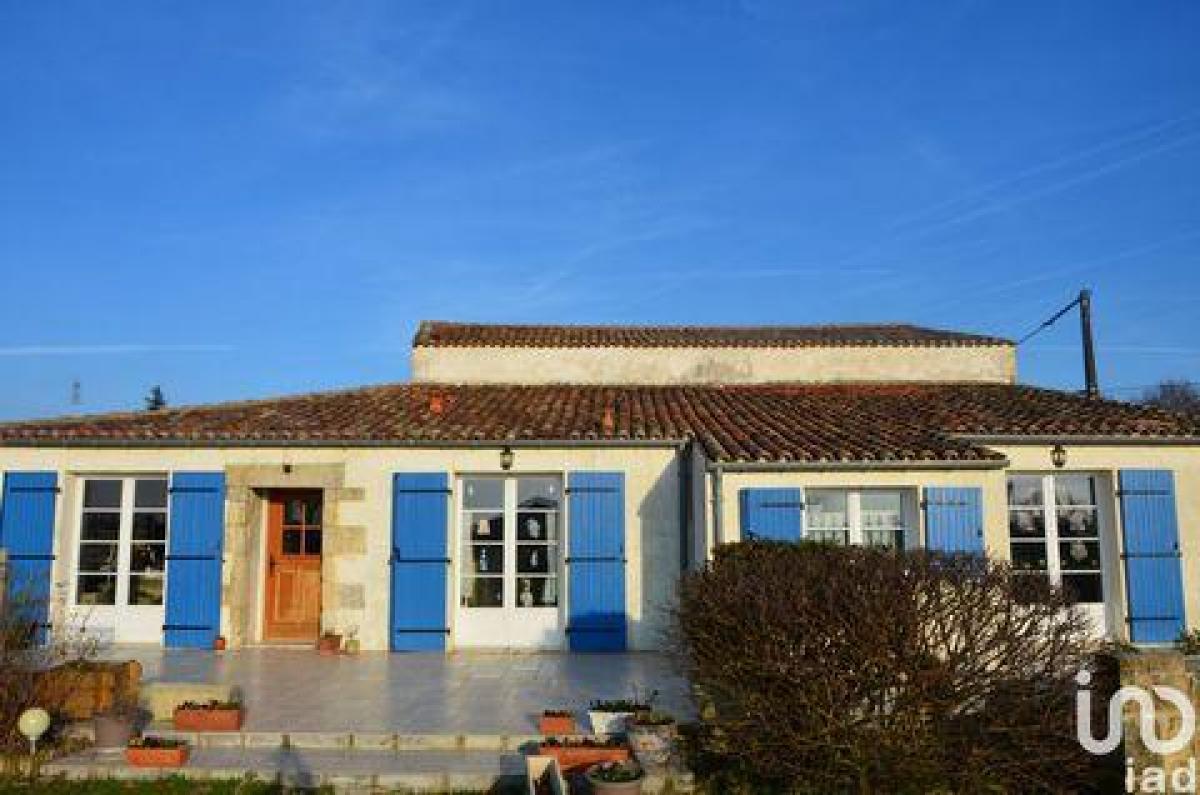 Picture of Home For Sale in Cozes, Poitou Charentes, France