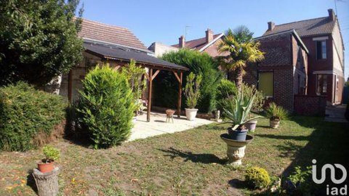 Picture of Home For Sale in Noyon, Picardie, France