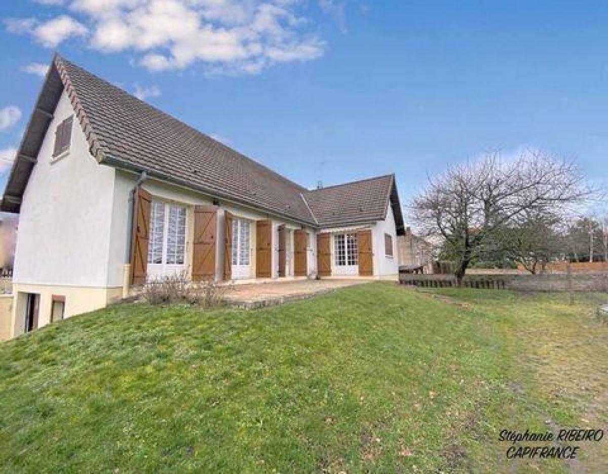 Picture of Home For Sale in Blanzy, Bourgogne, France