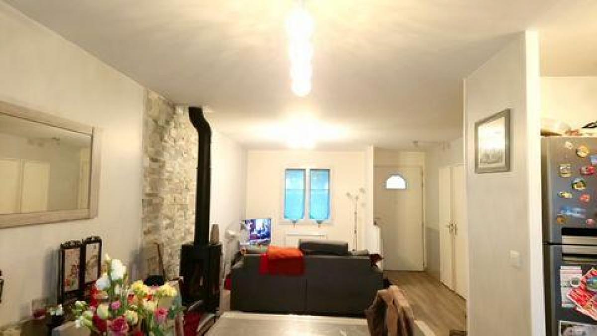Picture of Home For Sale in Plaisir, Centre, France