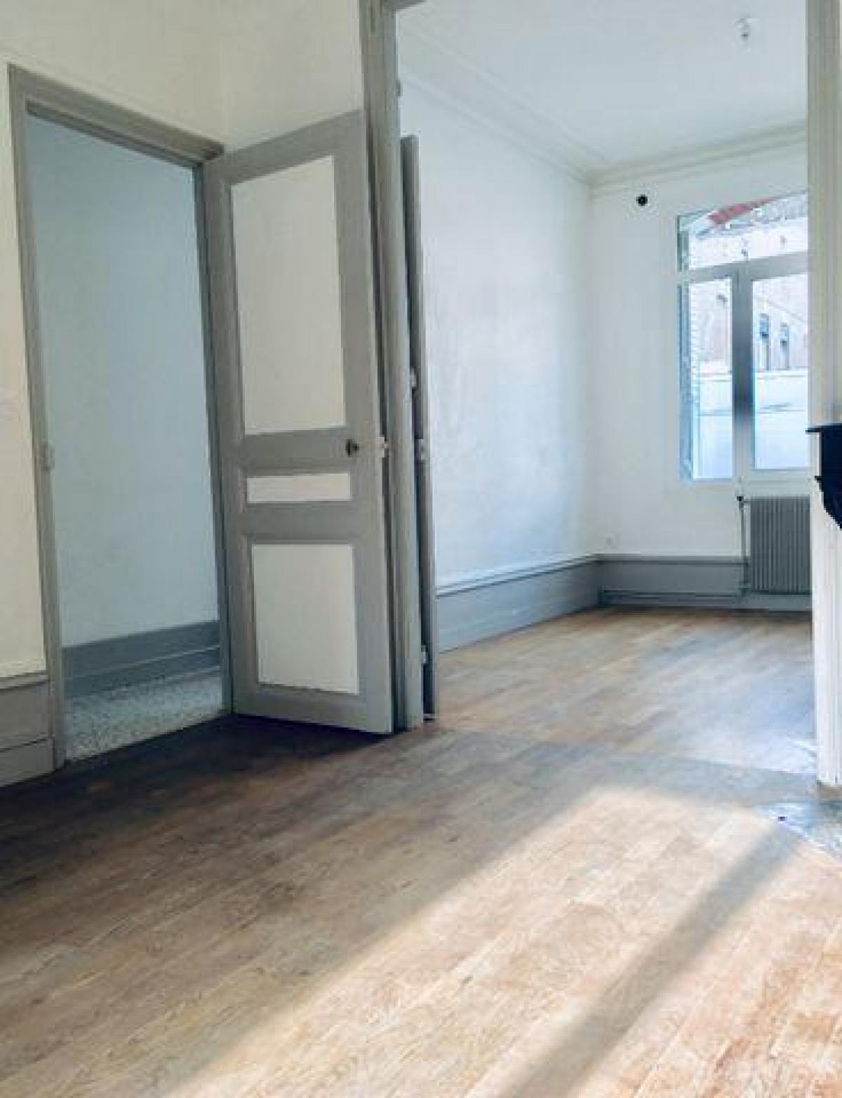 Picture of Home For Sale in Amiens, Picardie, France