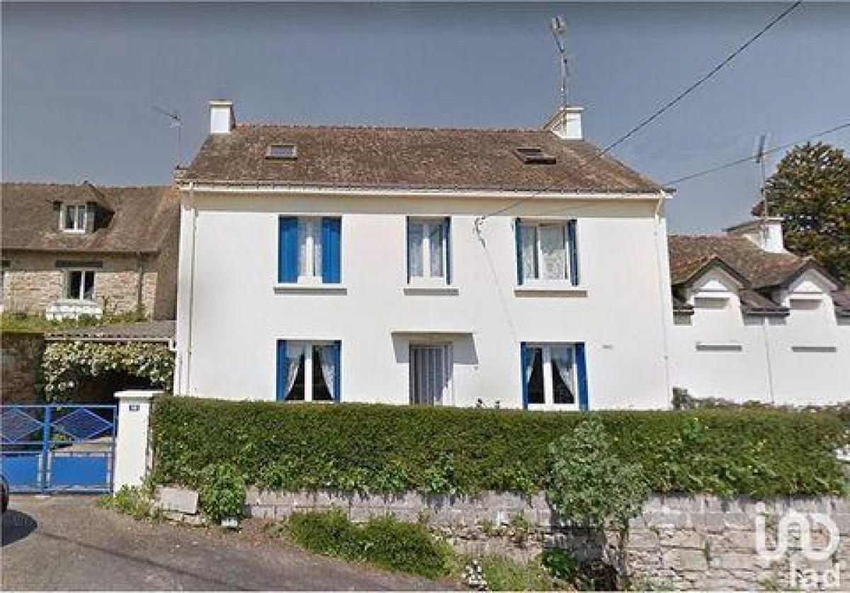 Picture of Home For Sale in Pontivy, Bretagne, France