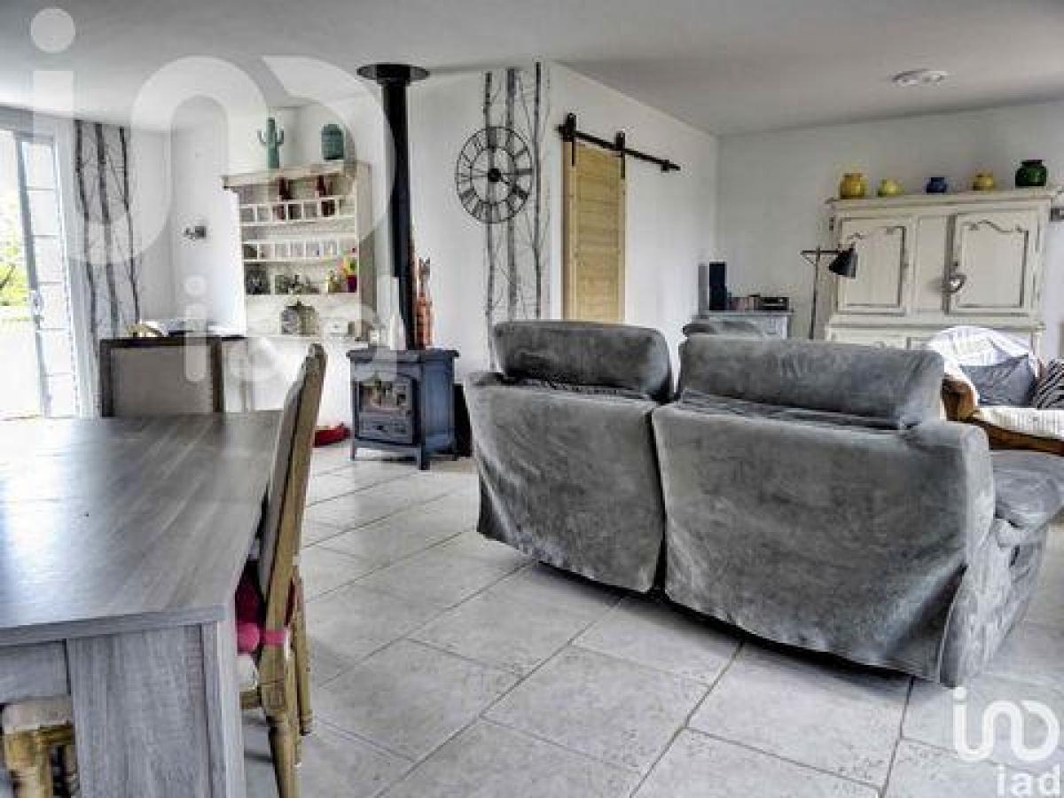 Picture of Home For Sale in Verteuil Sur Charente, Poitou Charentes, France