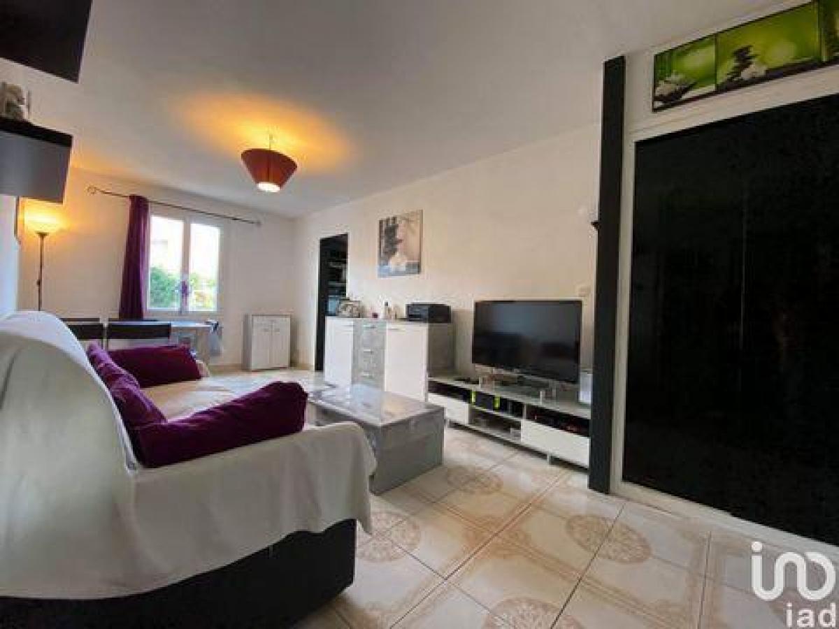 Picture of Condo For Sale in Cogolin, Provence-Alpes-Cote d'Azur, France