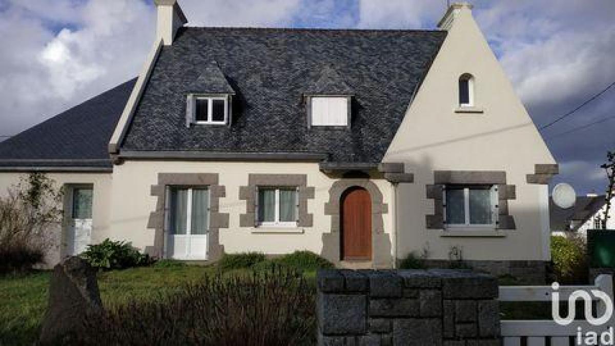 Picture of Home For Sale in Lannion, Bretagne, France