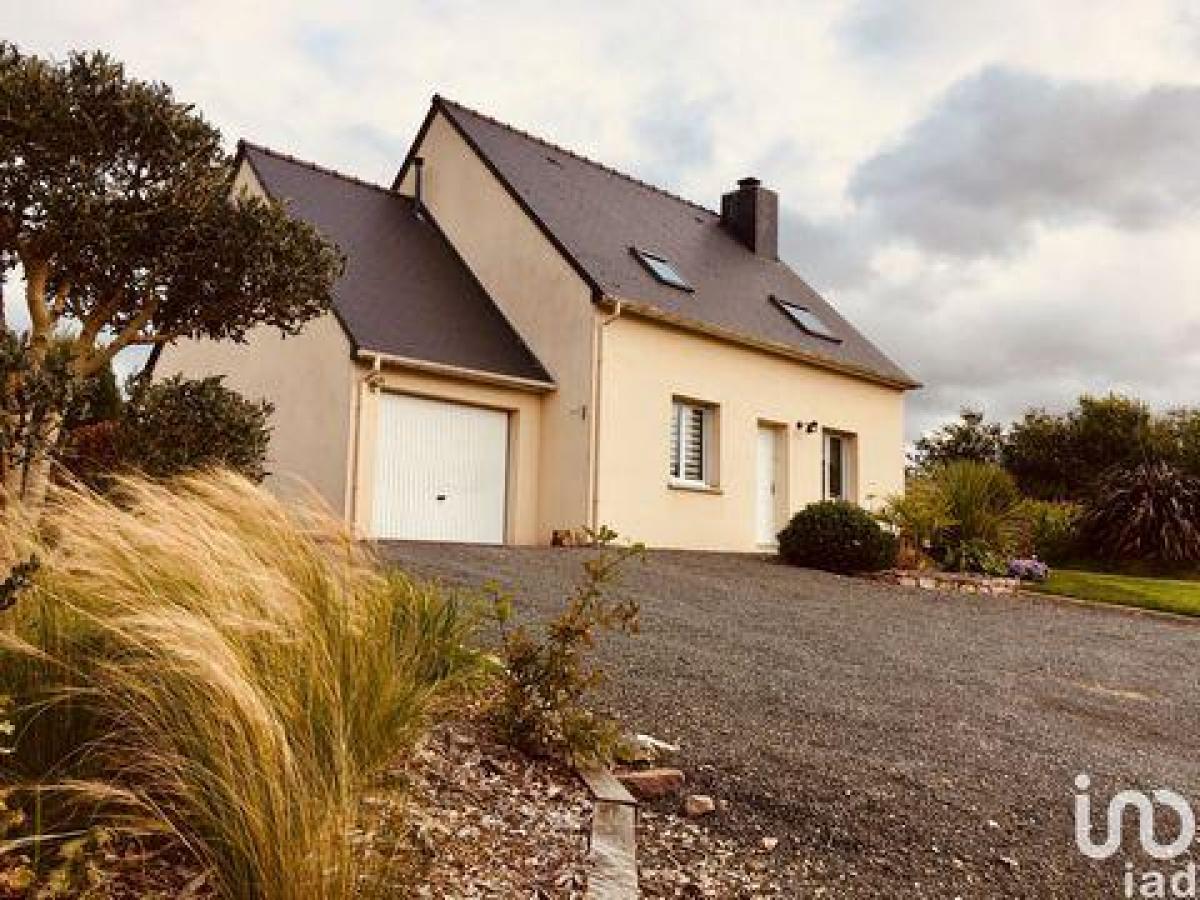 Picture of Home For Sale in Paimpol, Bretagne, France