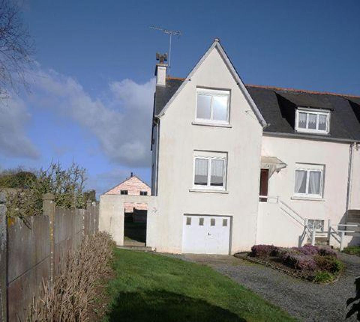 Picture of Home For Sale in Pleubian, Bretagne, France