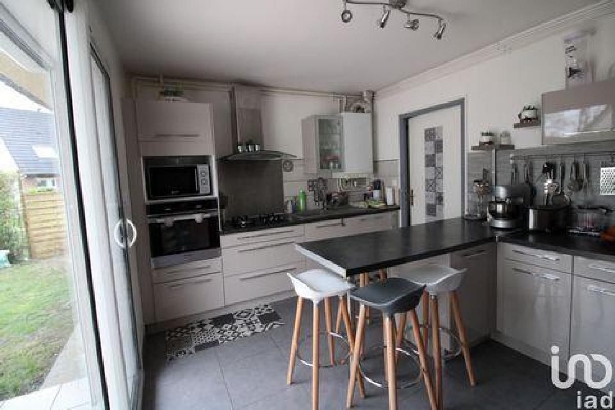 Picture of Home For Sale in Amiens, Picardie, France