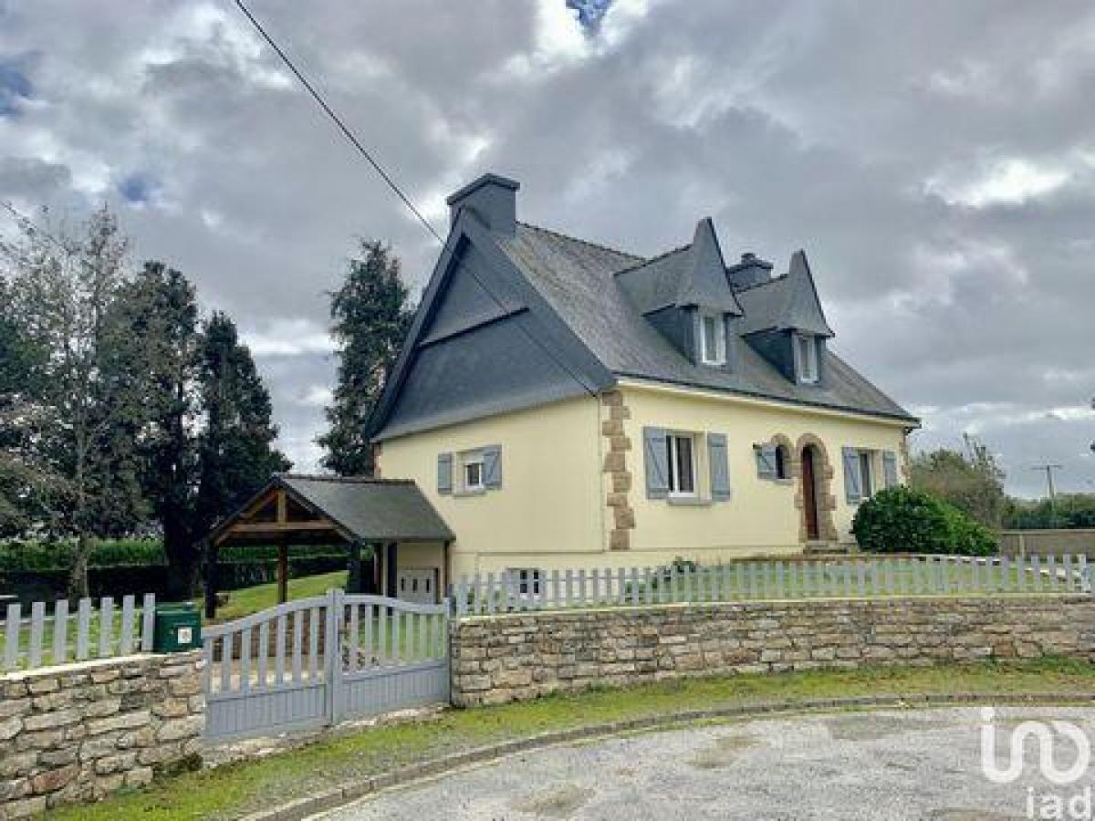 Picture of Home For Sale in Plumieux, Cotes D'Armor, France