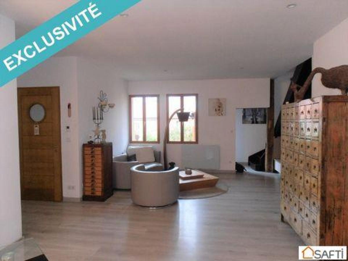 Picture of Apartment For Sale in Louhans, Bourgogne, France