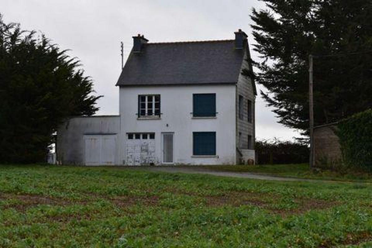 Picture of Home For Sale in Yffiniac, Bretagne, France