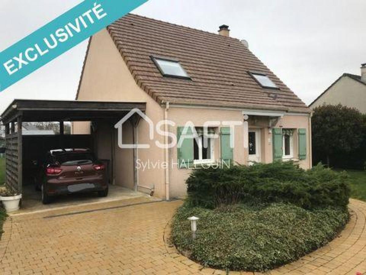 Picture of Home For Sale in Chartres, Centre, France