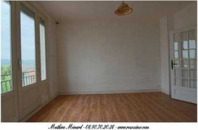 Condo For Sale in Soissons, France
