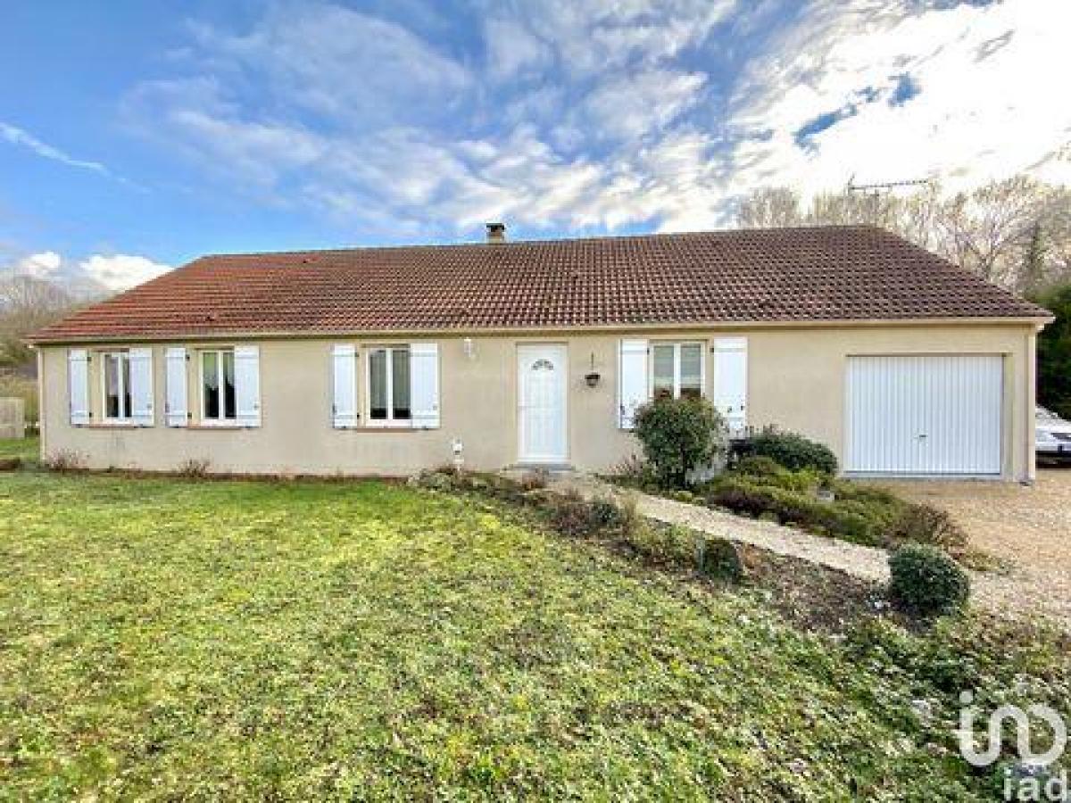 Picture of Home For Sale in Montargis, Centre, France