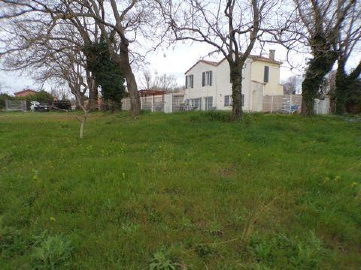 Picture of Home For Sale in Beziers, Languedoc Roussillon, France