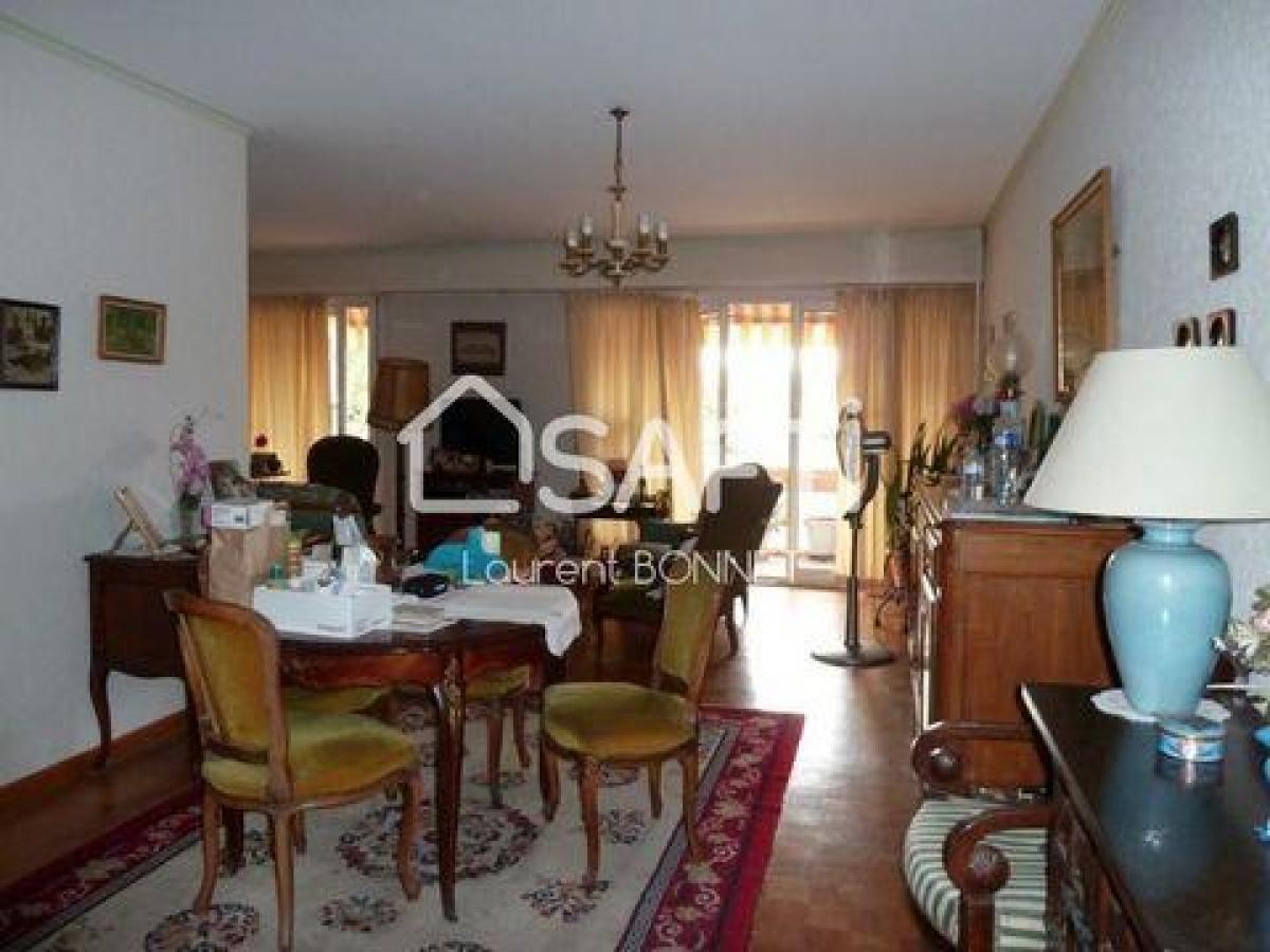 Picture of Apartment For Sale in Avignon, Provence-Alpes-Cote d'Azur, France
