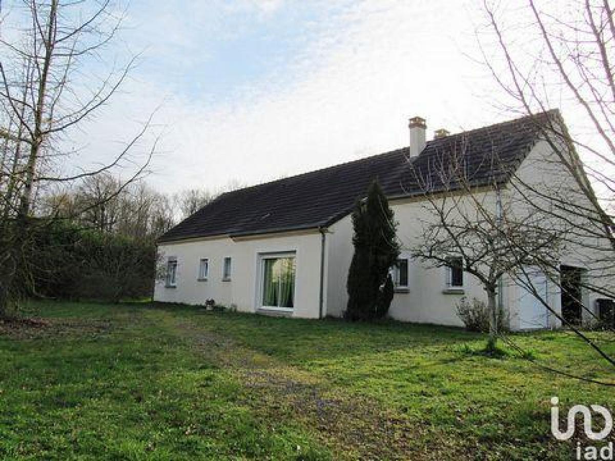 Picture of Home For Sale in Brinay, Centre, France