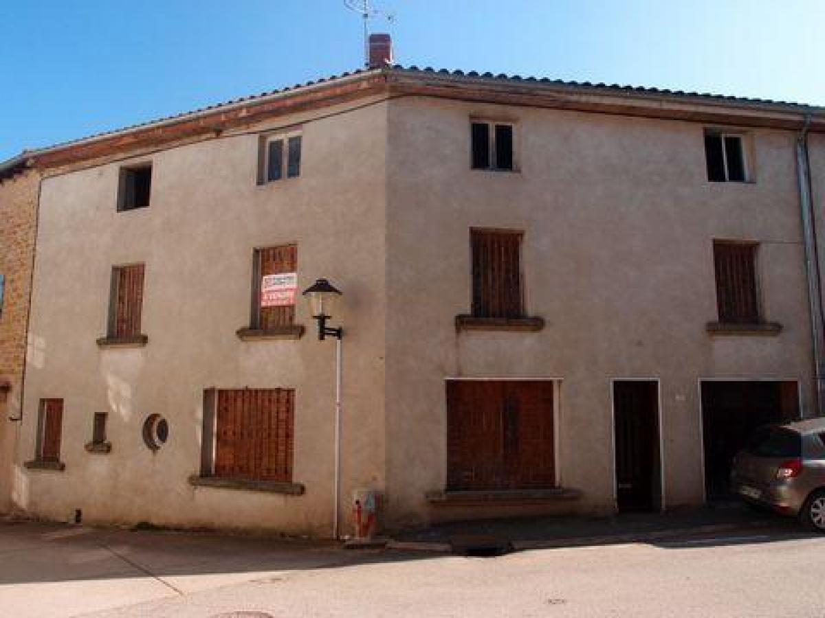 Picture of Home For Sale in Cluny, Bourgogne, France