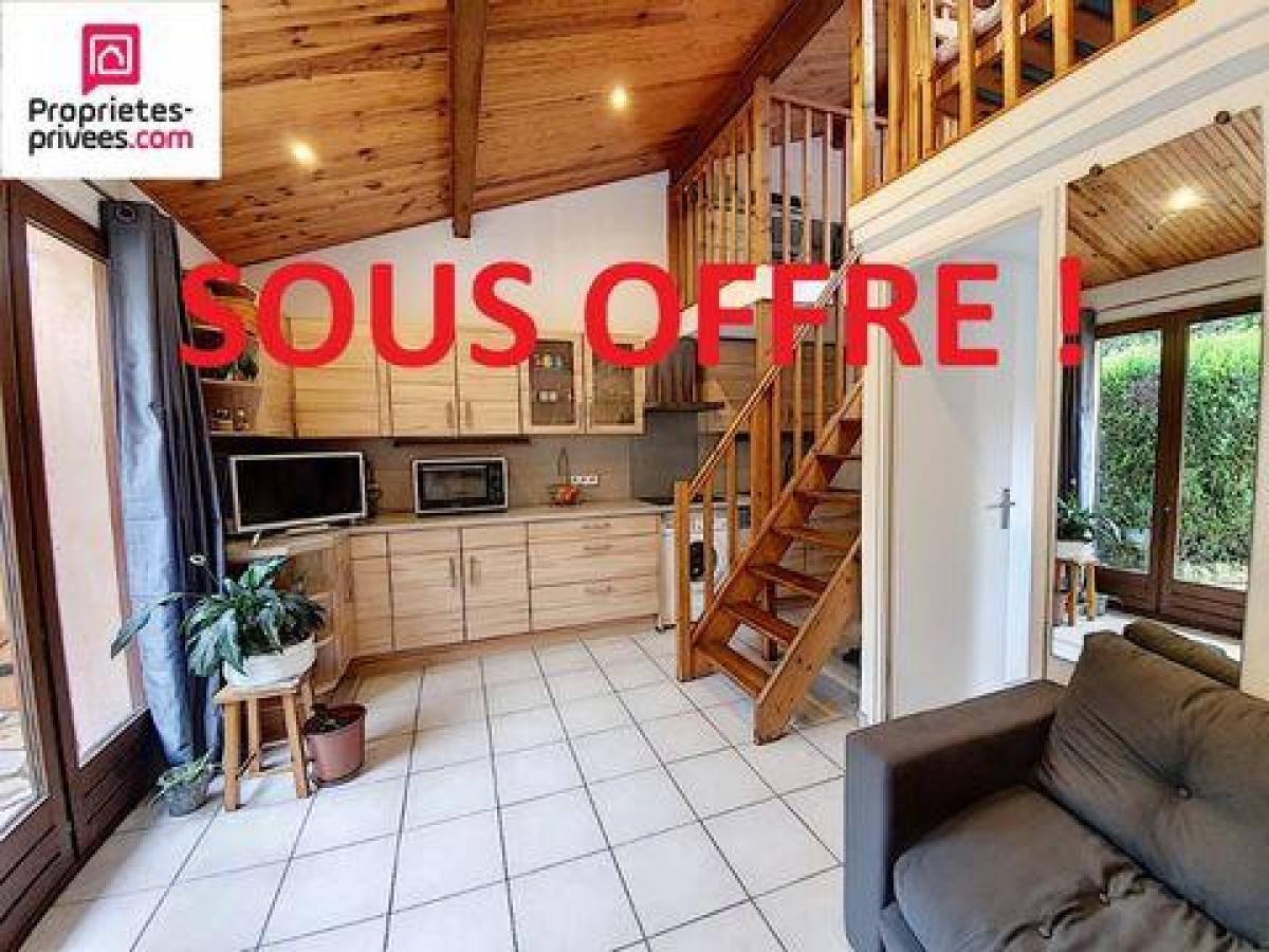 Picture of Home For Sale in Saint Cezaire Sur Siagne, Provence-Alpes-Cote d'Azur, France