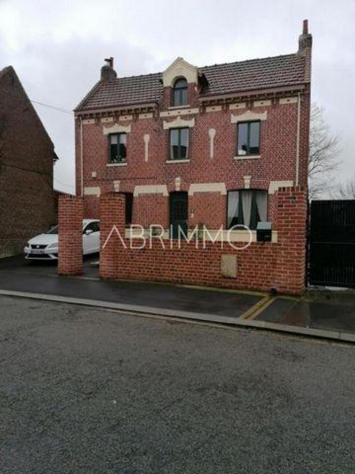 Picture of Home For Sale in Annay, Bourgogne, France