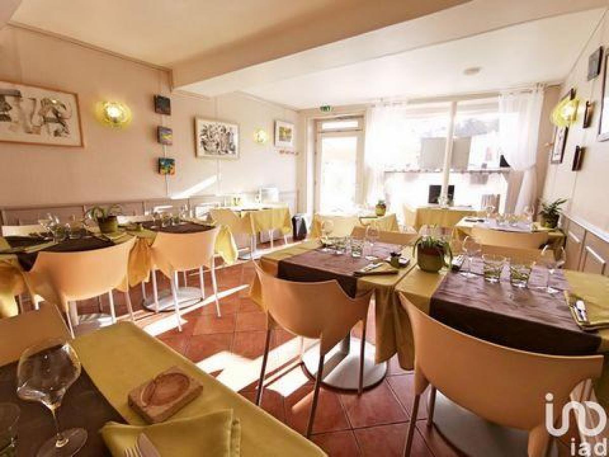 Picture of Office For Sale in Auxerre, Bourgogne, France