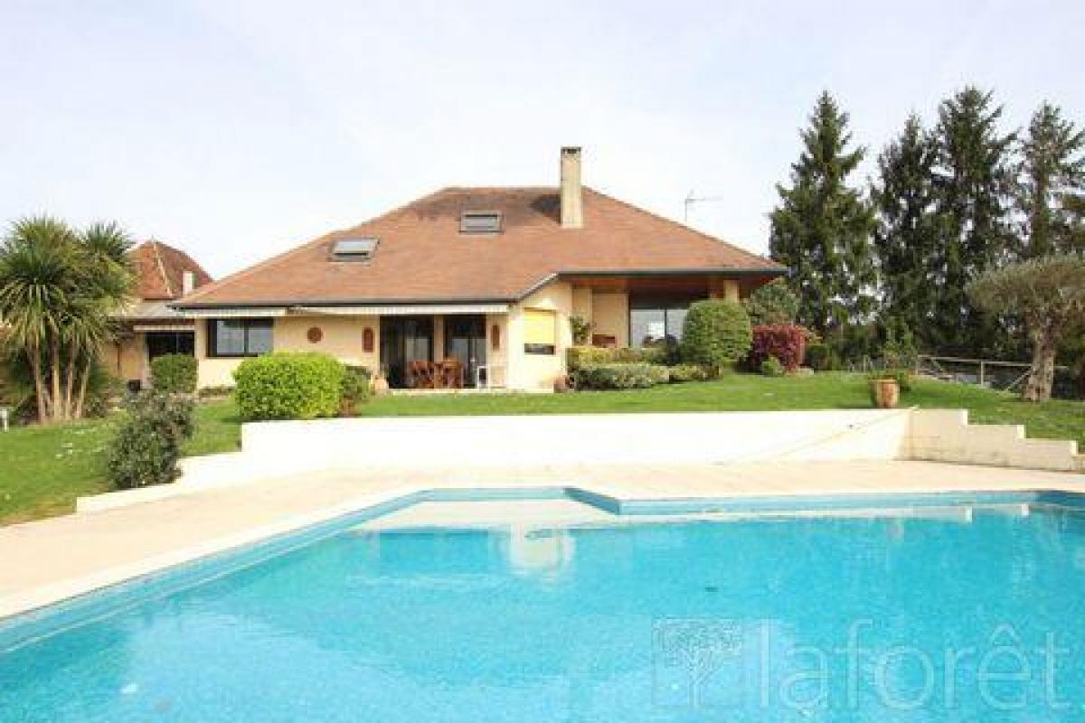 Picture of Home For Sale in Orthez, Aquitaine, France