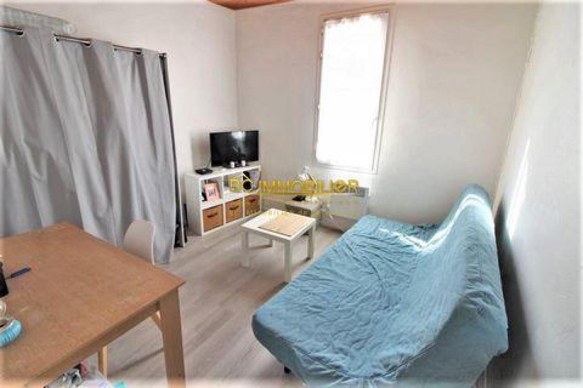 Picture of Apartment For Sale in Marseille, Provence-Alpes-Cote d'Azur, France