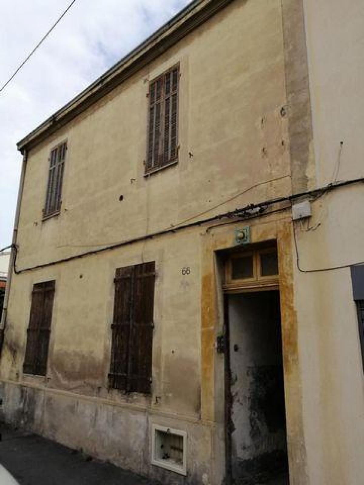 Picture of Home For Sale in Marseille, Provence-Alpes-Cote d'Azur, France