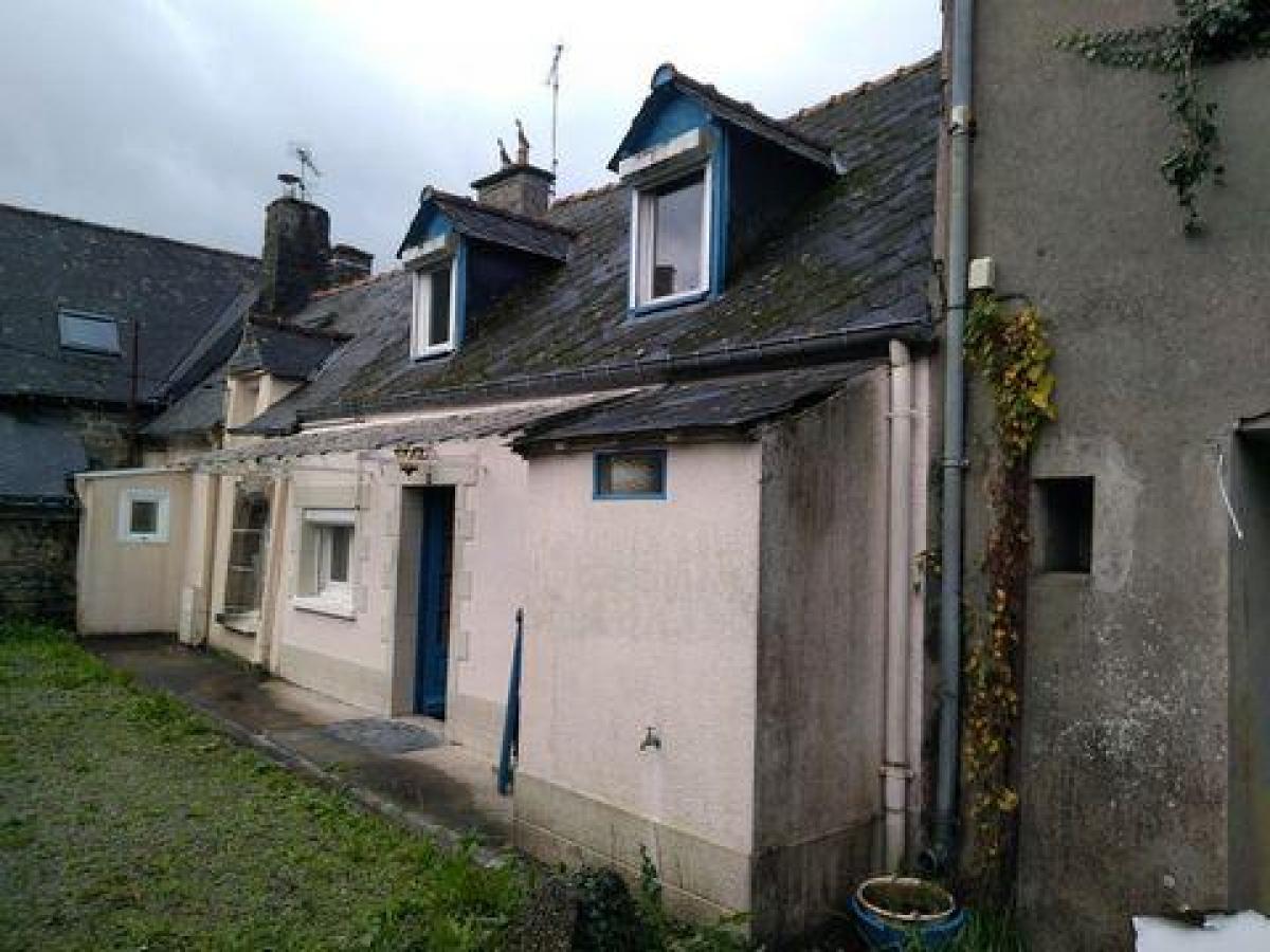 Picture of Home For Sale in Rostrenen, Bretagne, France