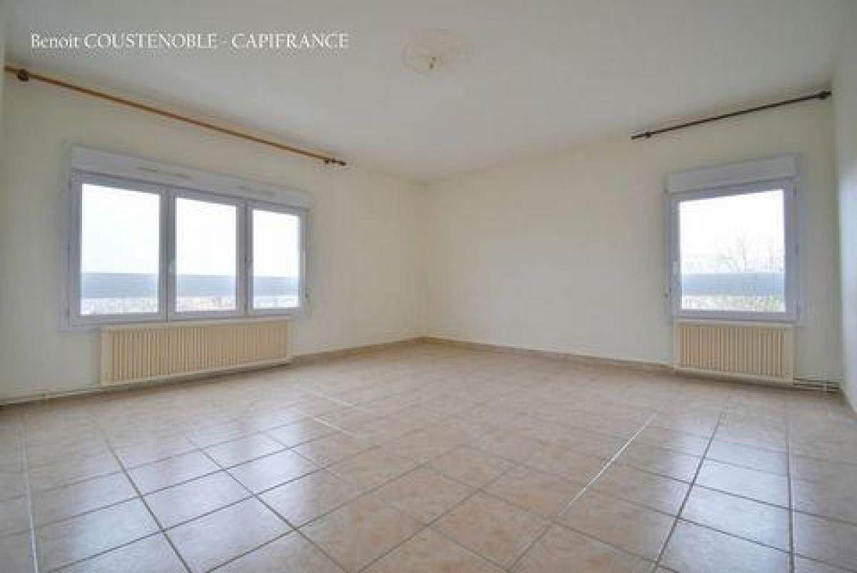 Picture of Condo For Sale in Auxerre, Bourgogne, France