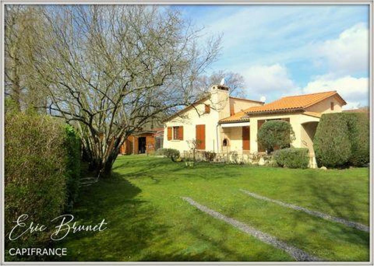Picture of Home For Sale in Audenge, Aquitaine, France