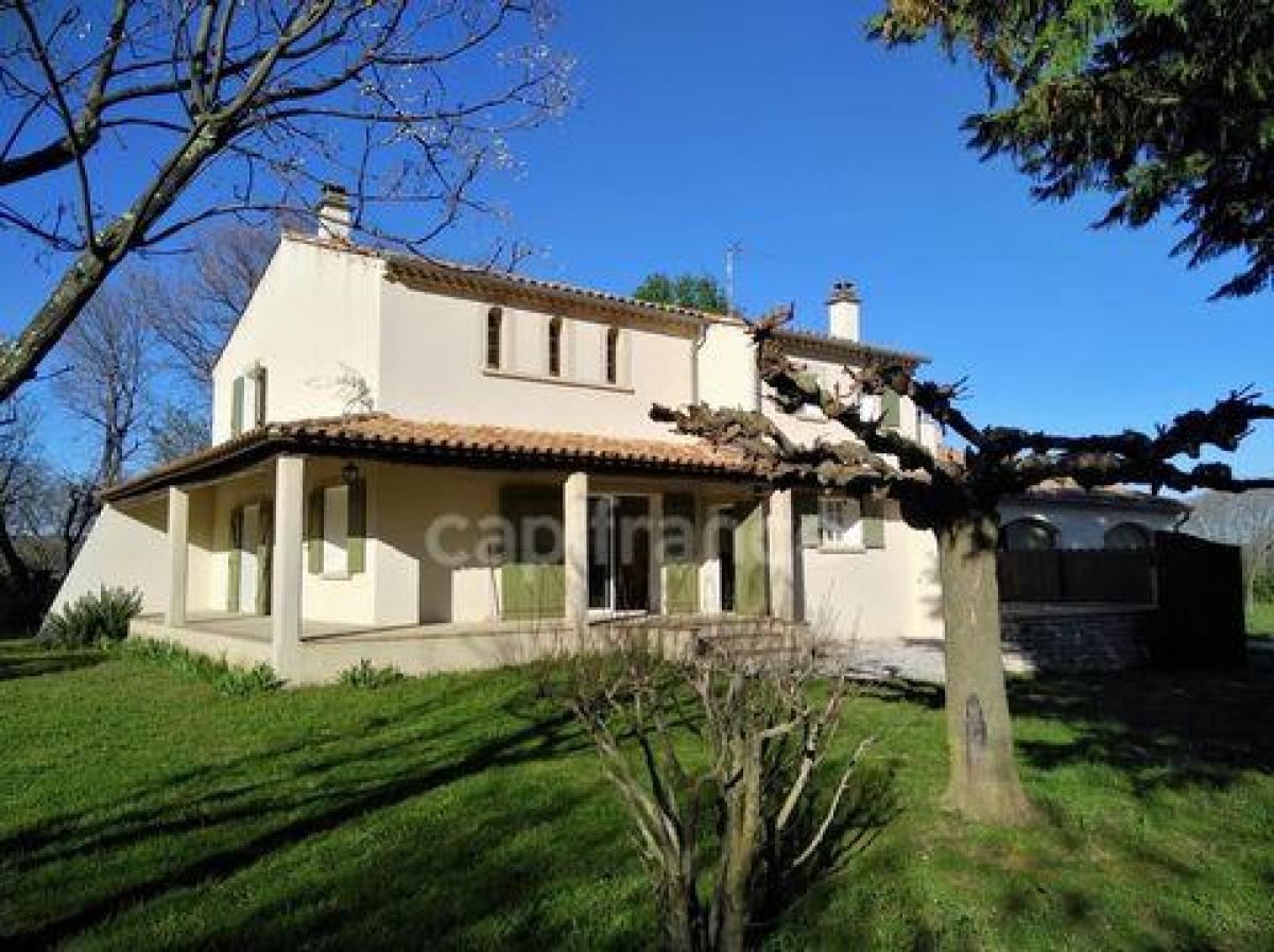 Picture of Home For Sale in Uzes, Languedoc Roussillon, France