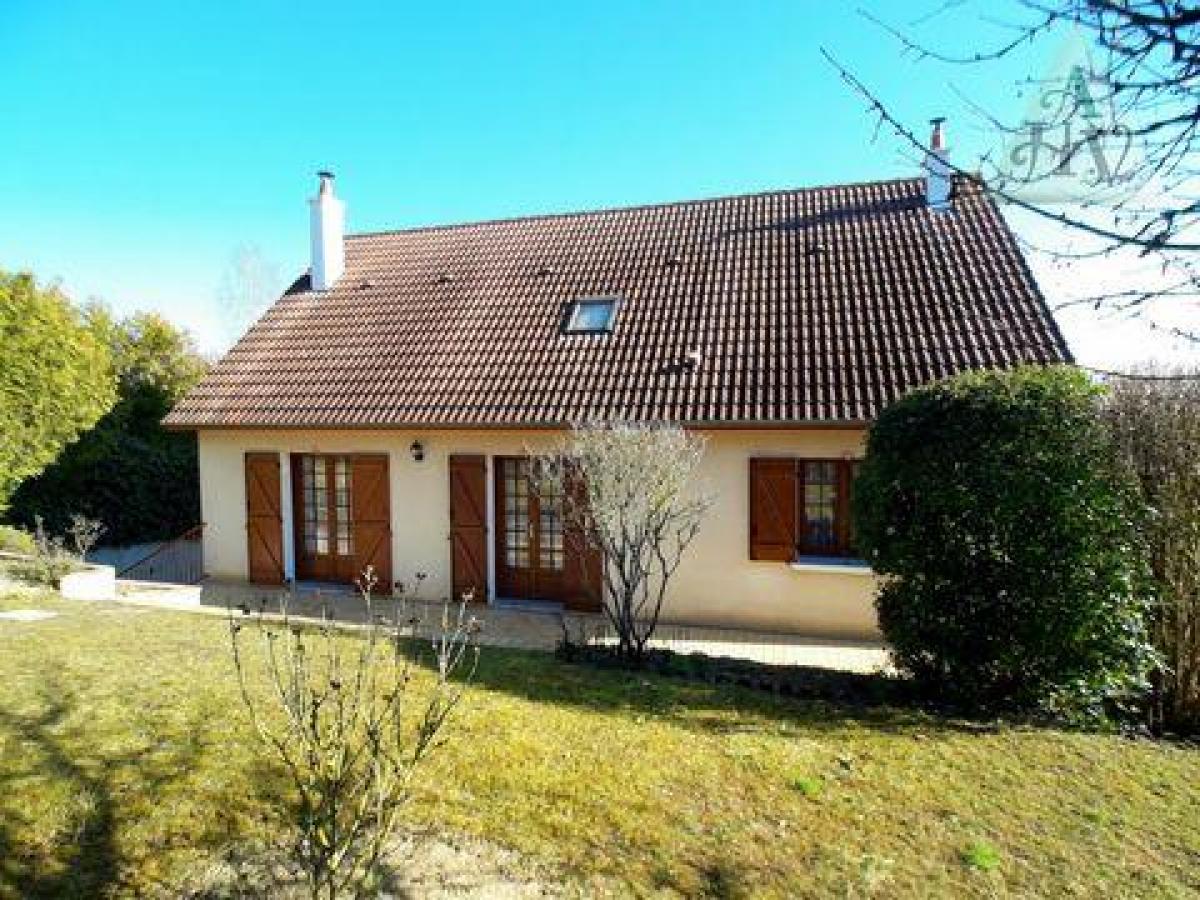 Picture of Home For Sale in Sens, Bourgogne, France