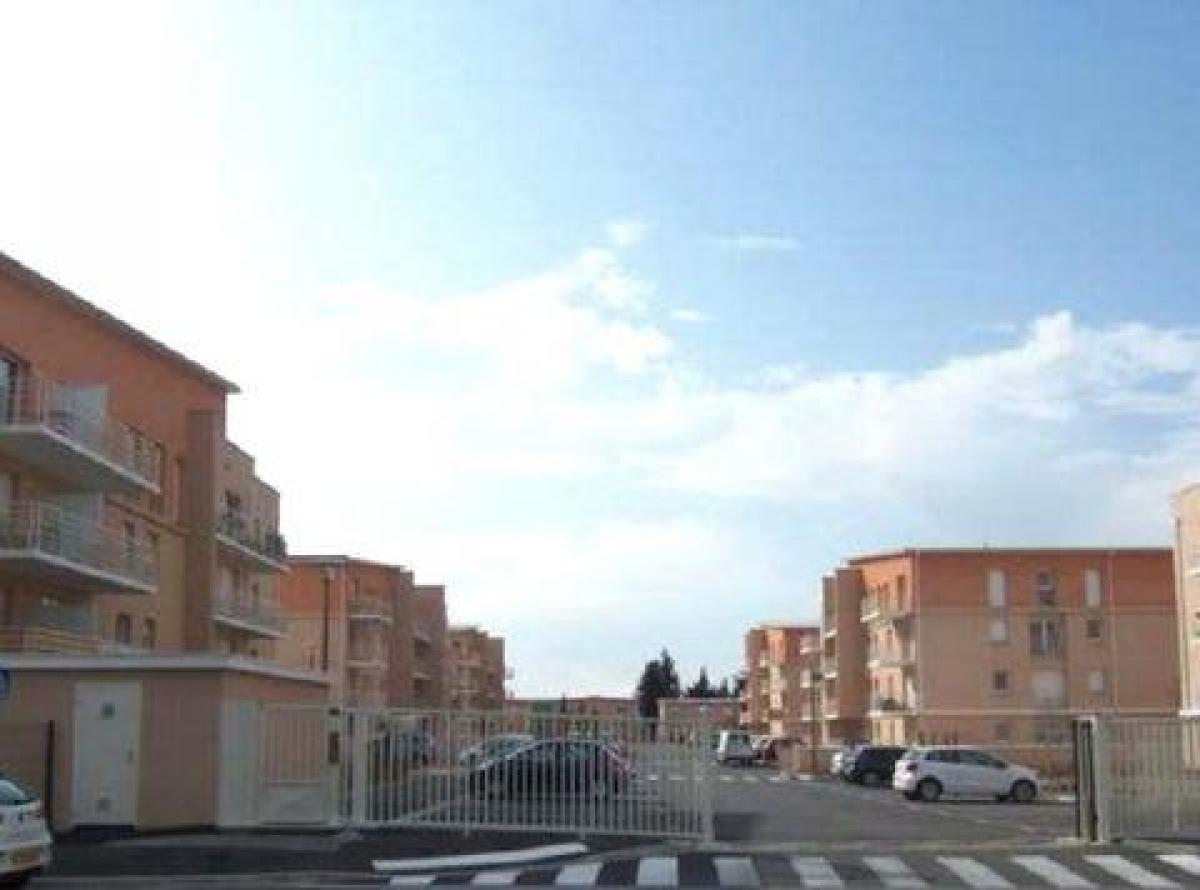 Picture of Condo For Sale in Montelimar, Rhone Alpes, France