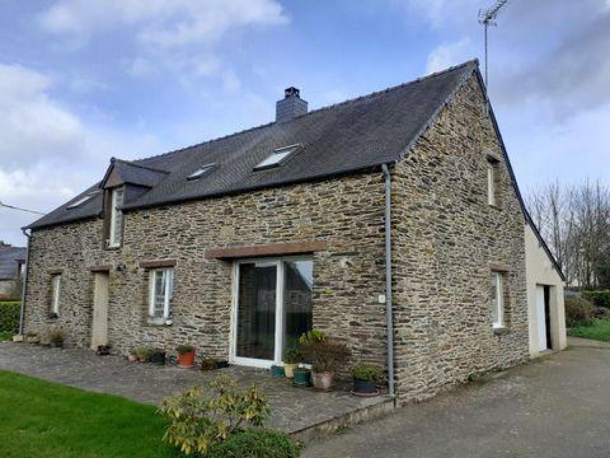 Picture of Home For Sale in Uzel, Cotes D'Armor, France