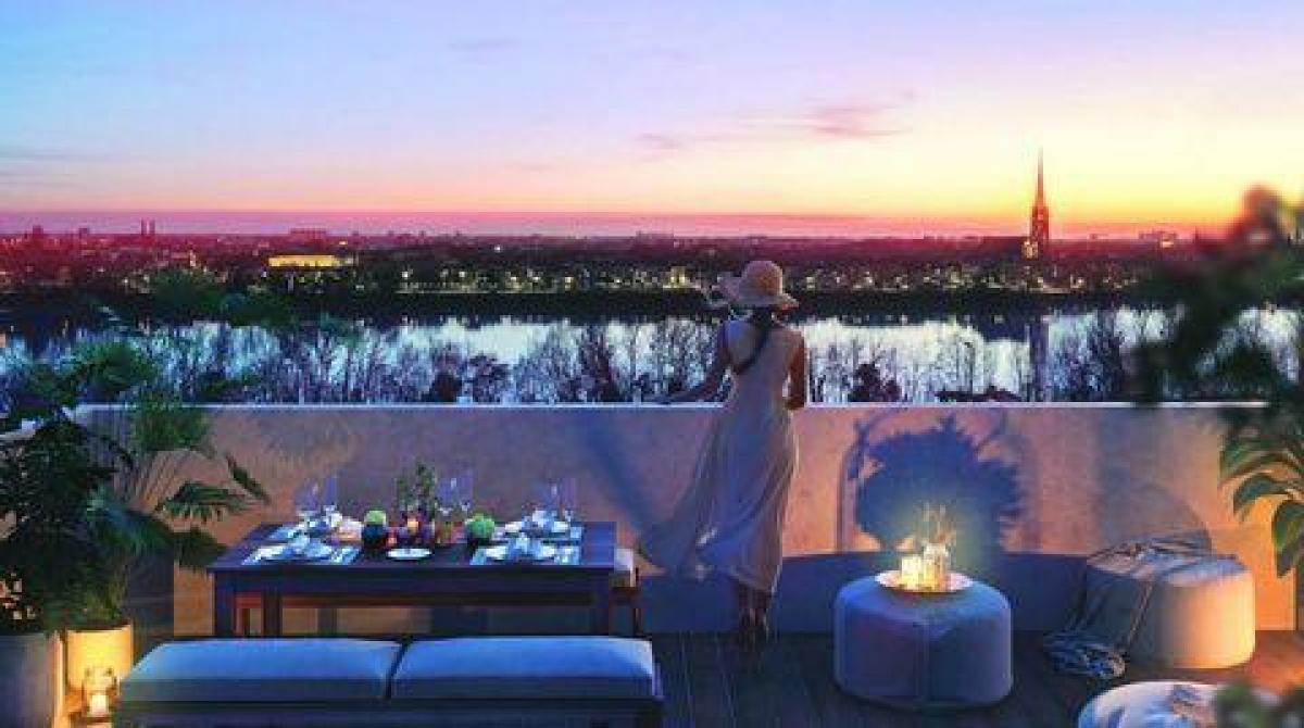 Picture of Apartment For Sale in Bordeaux, Aquitaine, France