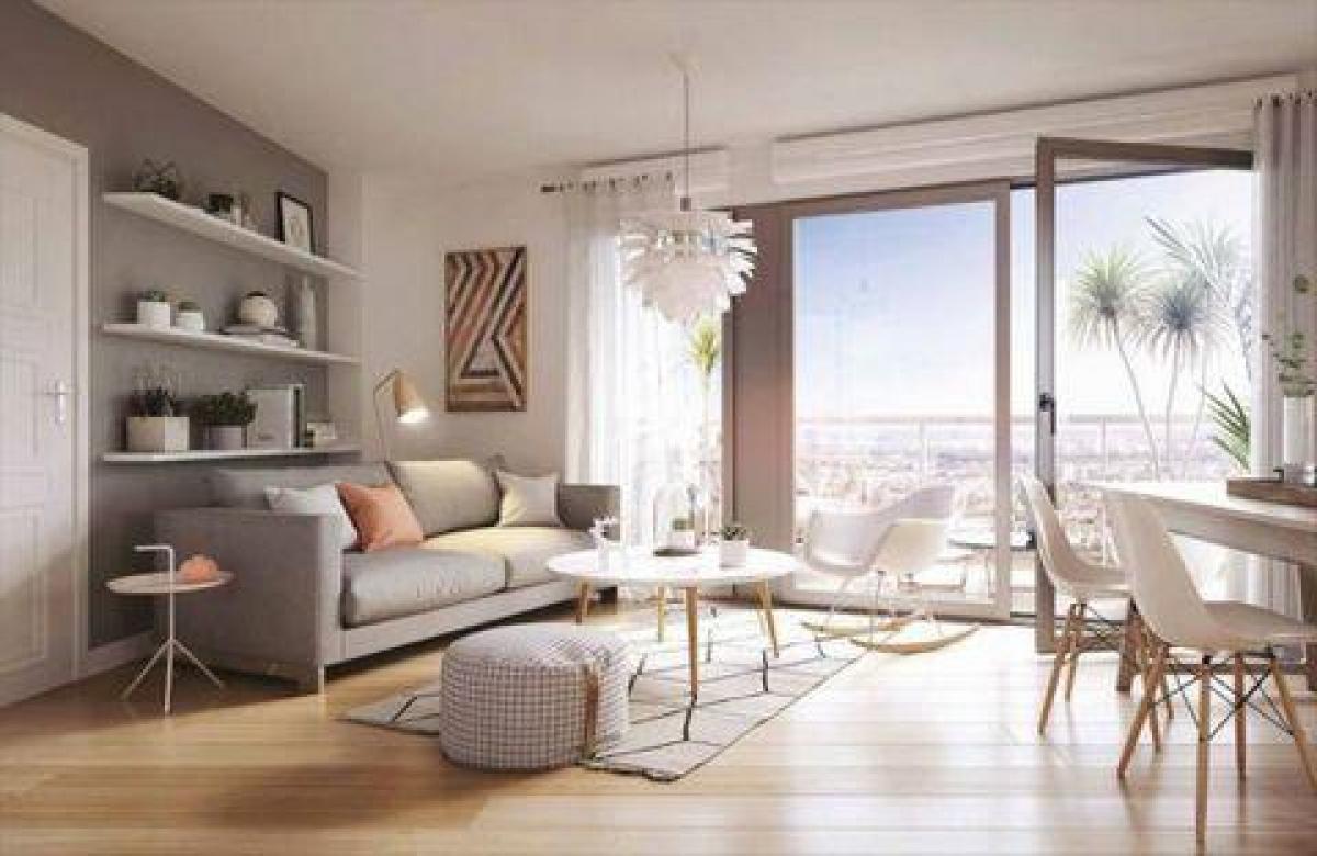 Picture of Apartment For Sale in Bordeaux, Aquitaine, France