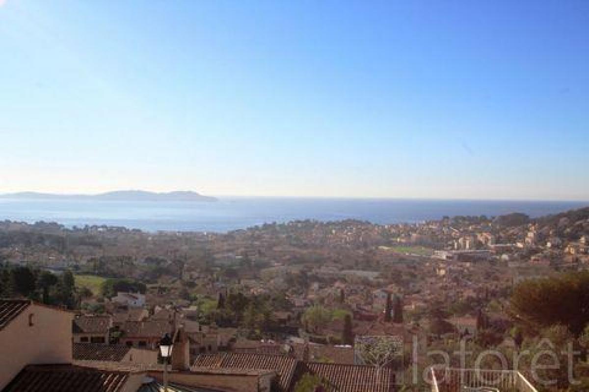 Picture of Home For Sale in Carqueiranne, Provence-Alpes-Cote d'Azur, France