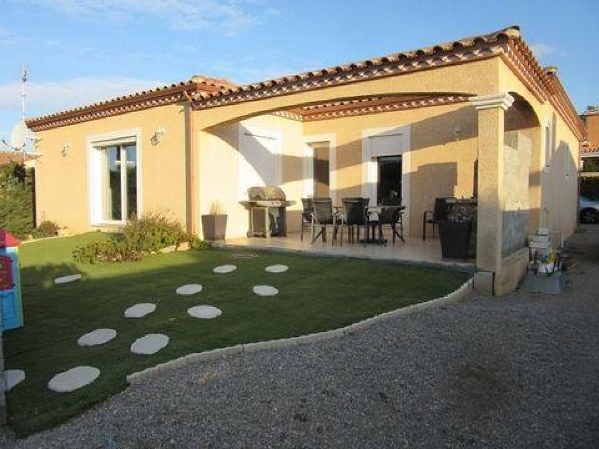 Picture of Home For Sale in Bizanet, Languedoc Roussillon, France