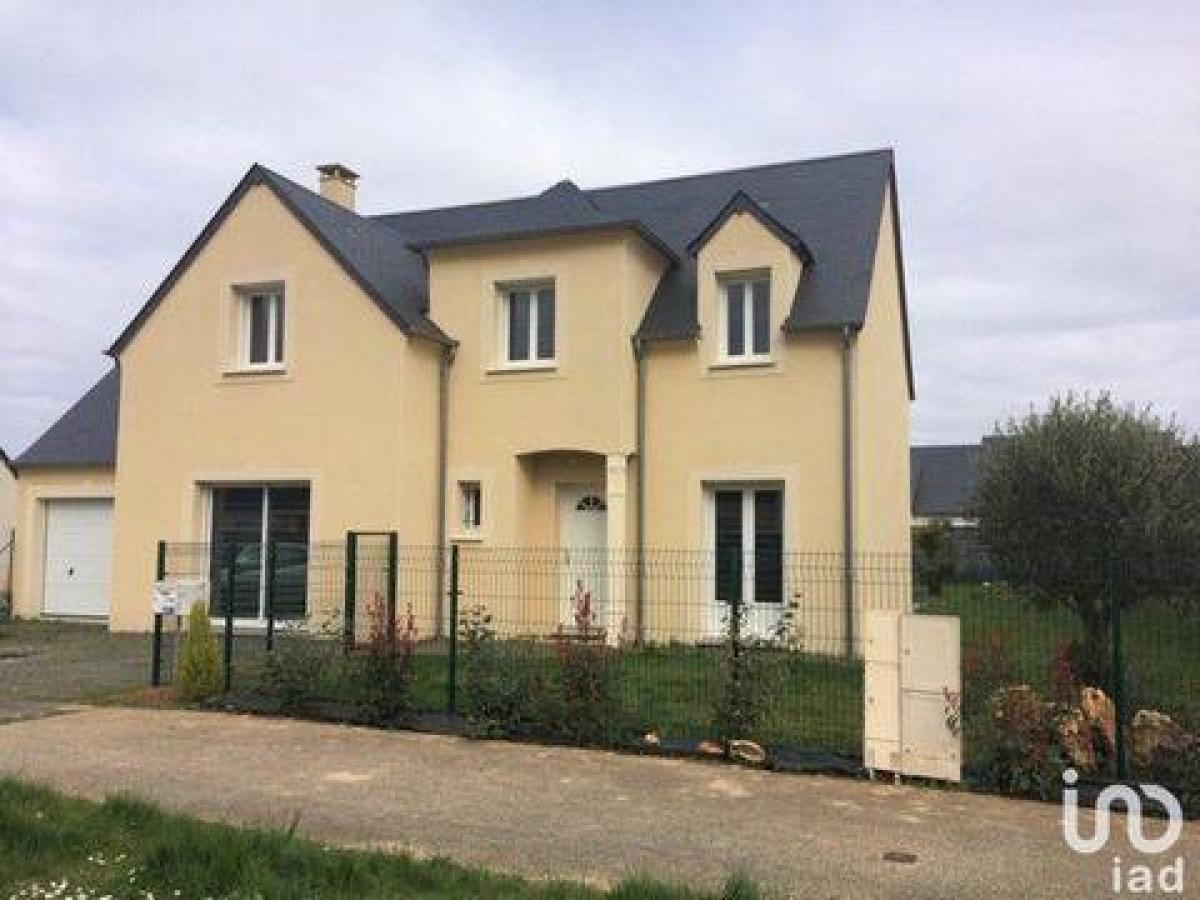 Picture of Home For Sale in Esvres, Centre, France