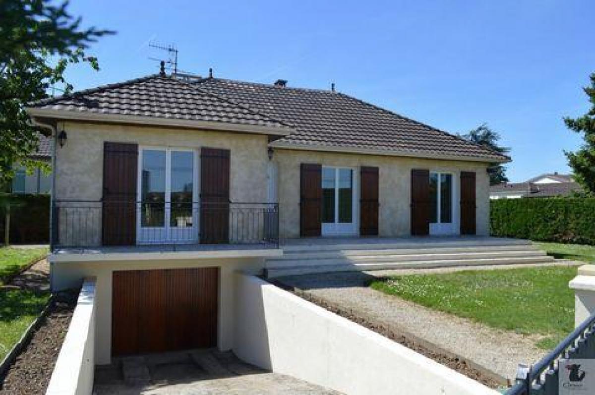 Picture of Home For Sale in Bergerac, Aquitaine, France