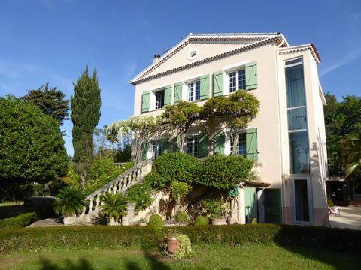 Picture of Home For Sale in Cuers, Provence-Alpes-Cote d'Azur, France