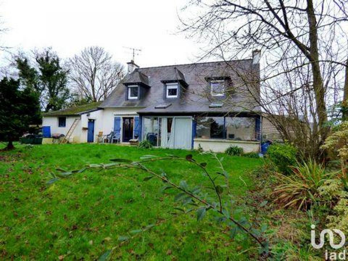 Picture of Home For Sale in Lannion, Bretagne, France