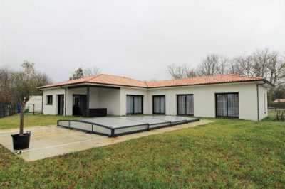 Home For Sale in Belin Beliet, France