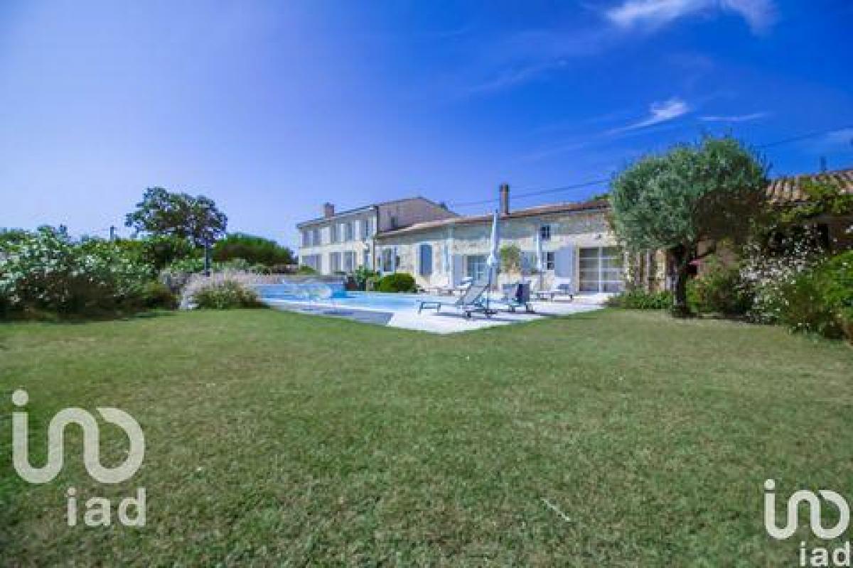 Picture of Home For Sale in Margaux, Aquitaine, France