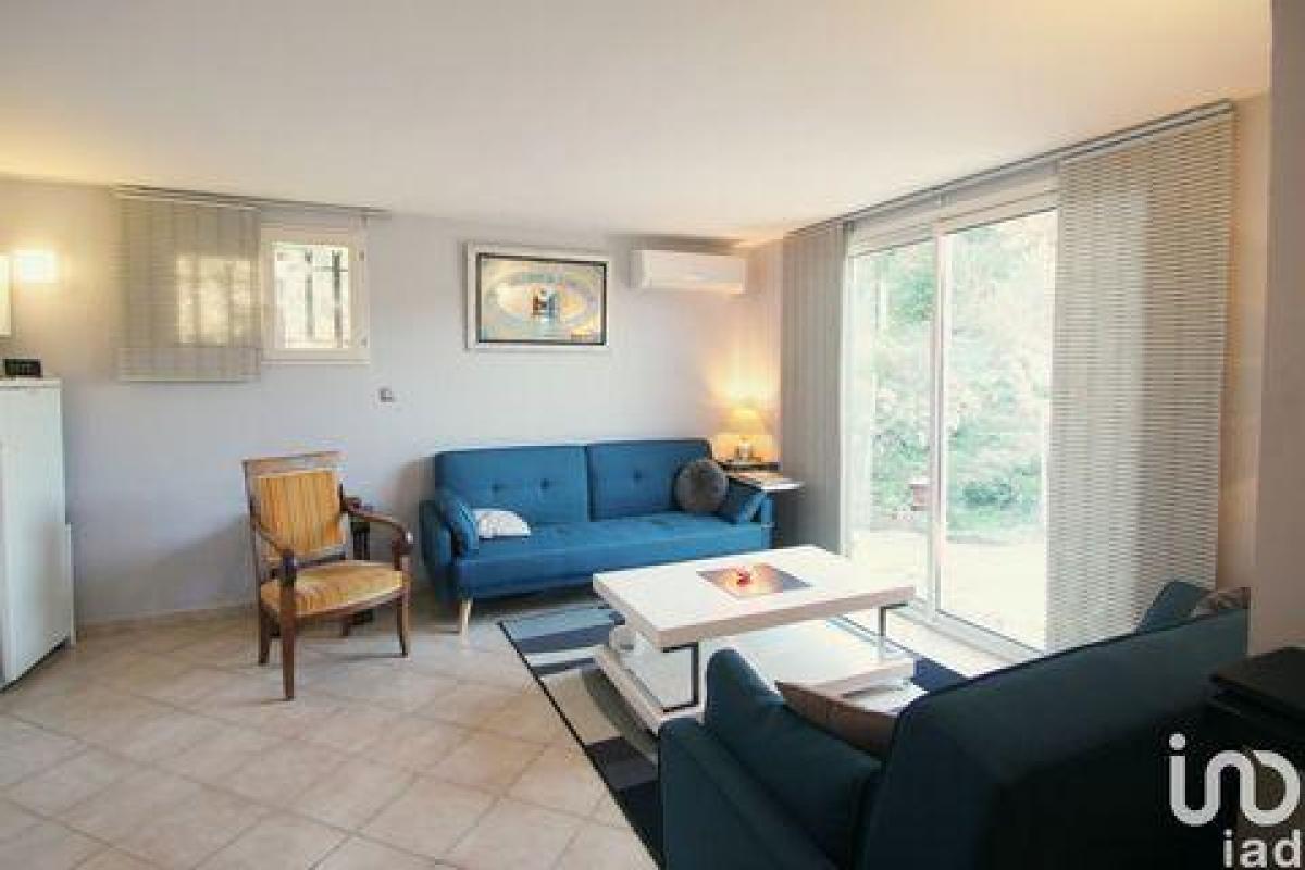 Picture of Home For Sale in Le Beausset, Provence-Alpes-Cote d'Azur, France