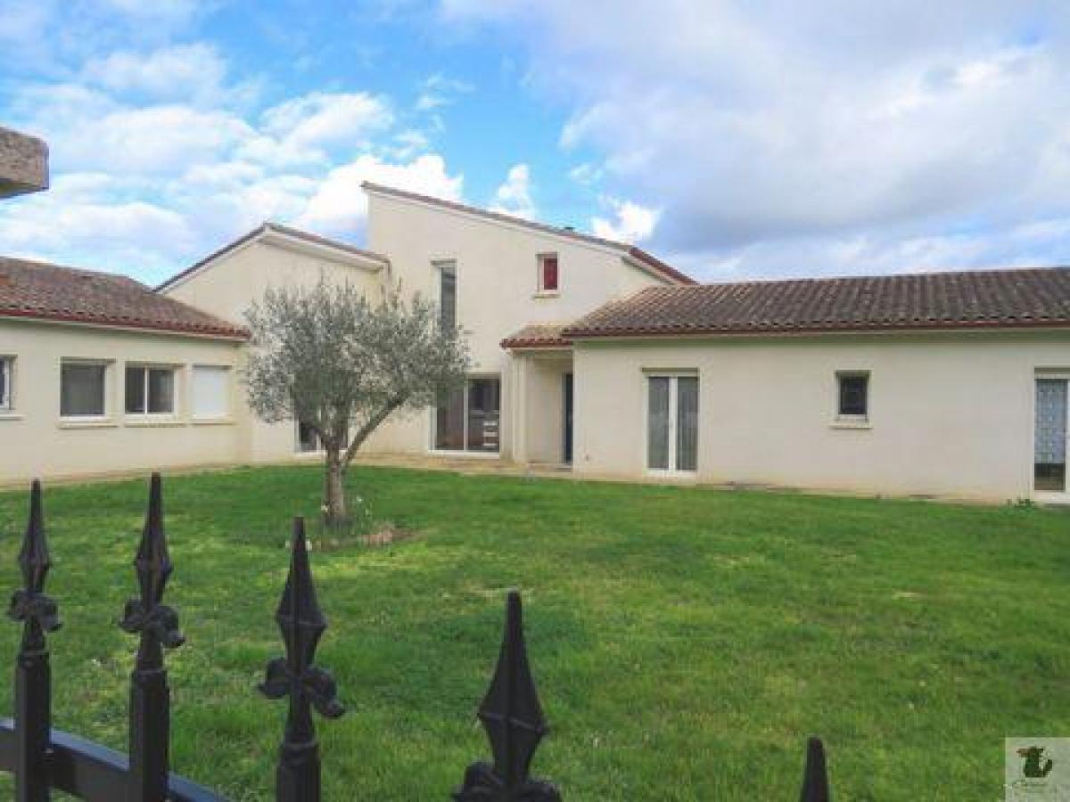 Picture of Home For Sale in Bergerac, Aquitaine, France