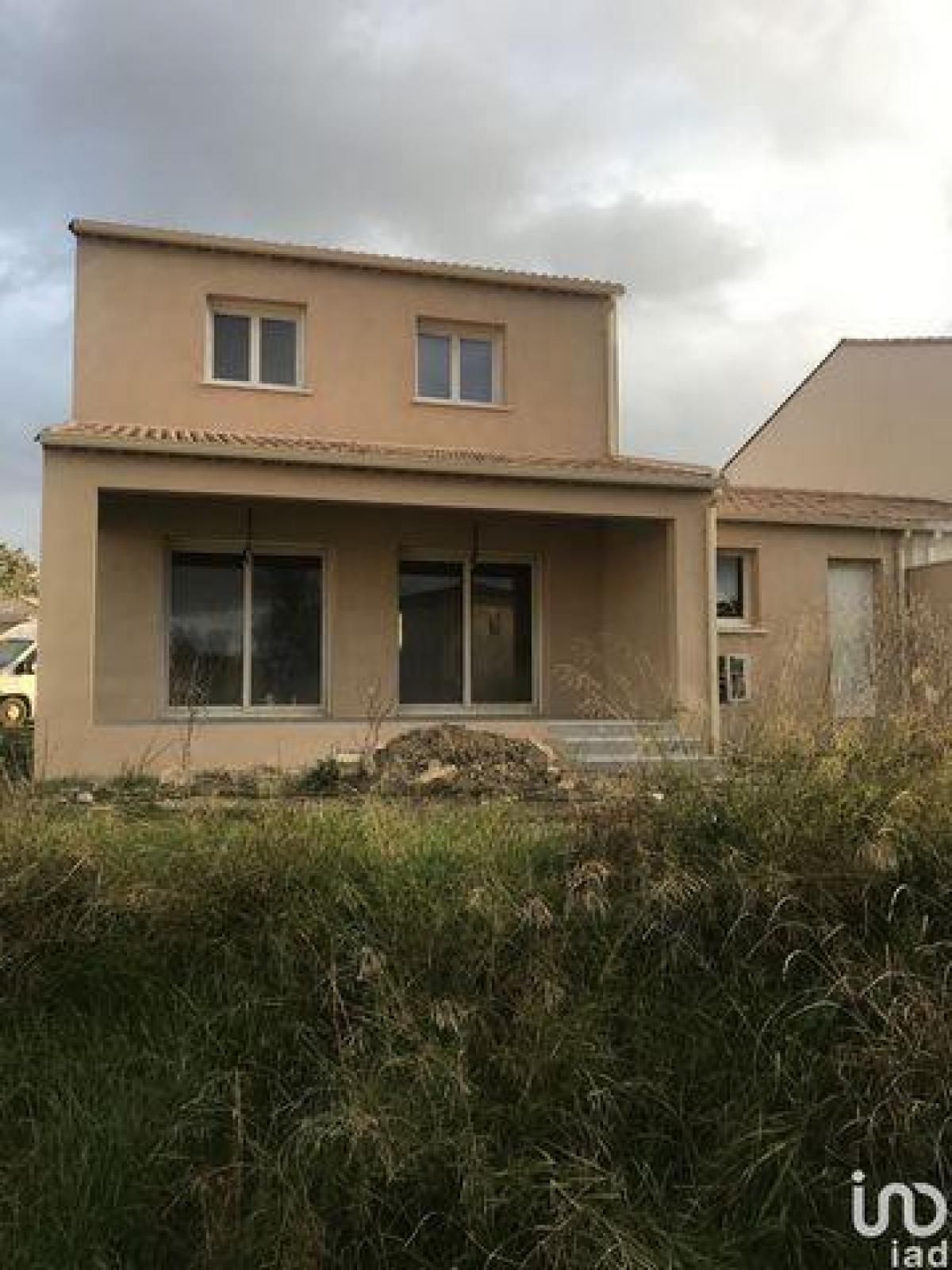 Picture of Home For Sale in Ales, Languedoc Roussillon, France
