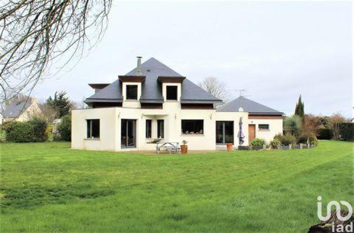 Picture of Home For Sale in Nivillac, Bretagne, France